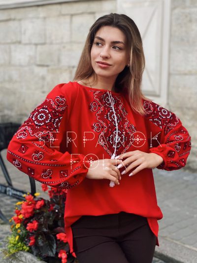 Святкова червона жіноча блуза вишиванка з геометричною вишивкою "Марсела" - Зображення 2