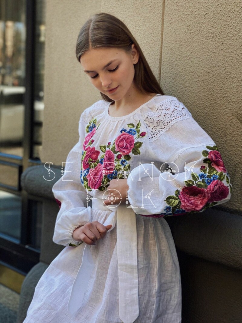 Святкова вишита жіноча сукня біла з квітковим орнаментом троянди "Анжеліка" - Зображення 5