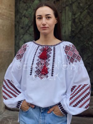 Українська традиційна біла жіноча вишиванка на домотканому полотні "Єфросінія"