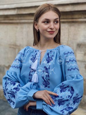 Стильна блакитна жіноча блуза вишиванка в стилі бохо "Ластівки щастя"