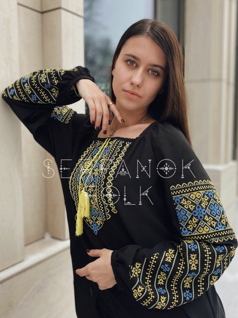 Жіноча вишиванка шифонова чорна з патріотичною машинною вишивкою "Венеція" - Зображення 2