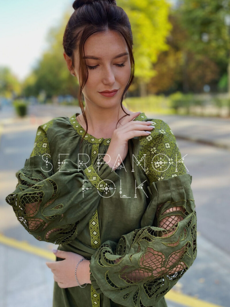 Зелена довга жіноча сукня вишиванка на лляній тканині "Фрезія" - Зображення 4