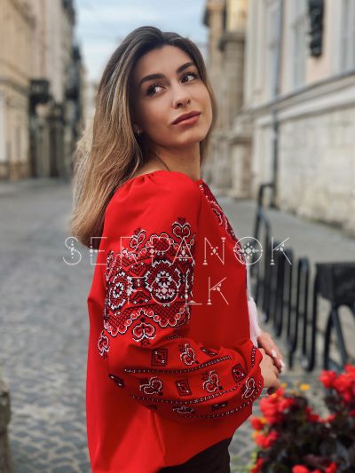 Святкова червона жіноча блуза вишиванка з геометричною вишивкою "Марсела" - Зображення 3
