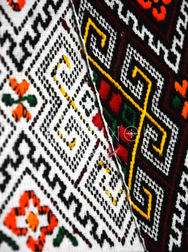 Весільний рушник ручна вишивка низинкою білий "Сімейна реліквія" - Зображення 3