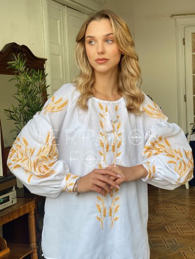 Біла святкова жіноча блуза вишиванка з золотими колосками на бавовні "Жаннет" - Зображення 5