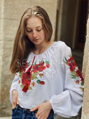 Святкова біла шифонова жіноча вишиванка з вишитими маками "Анісія"