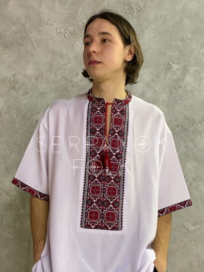 Біла чоловіча вишиванка з коротким рукавом на домотканому полотні "Макар"