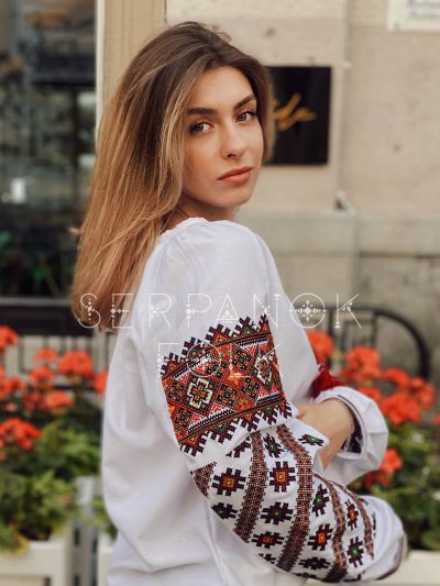 Вишукана біла жіноча блуза вишиванкана домотканому полотні "Устинія" - Зображення 4