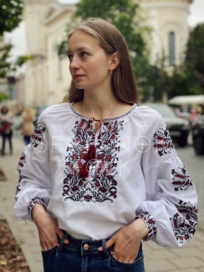Біла жіноча вишиванка з сокальськими колосками на домотканому полотні "Олеся"