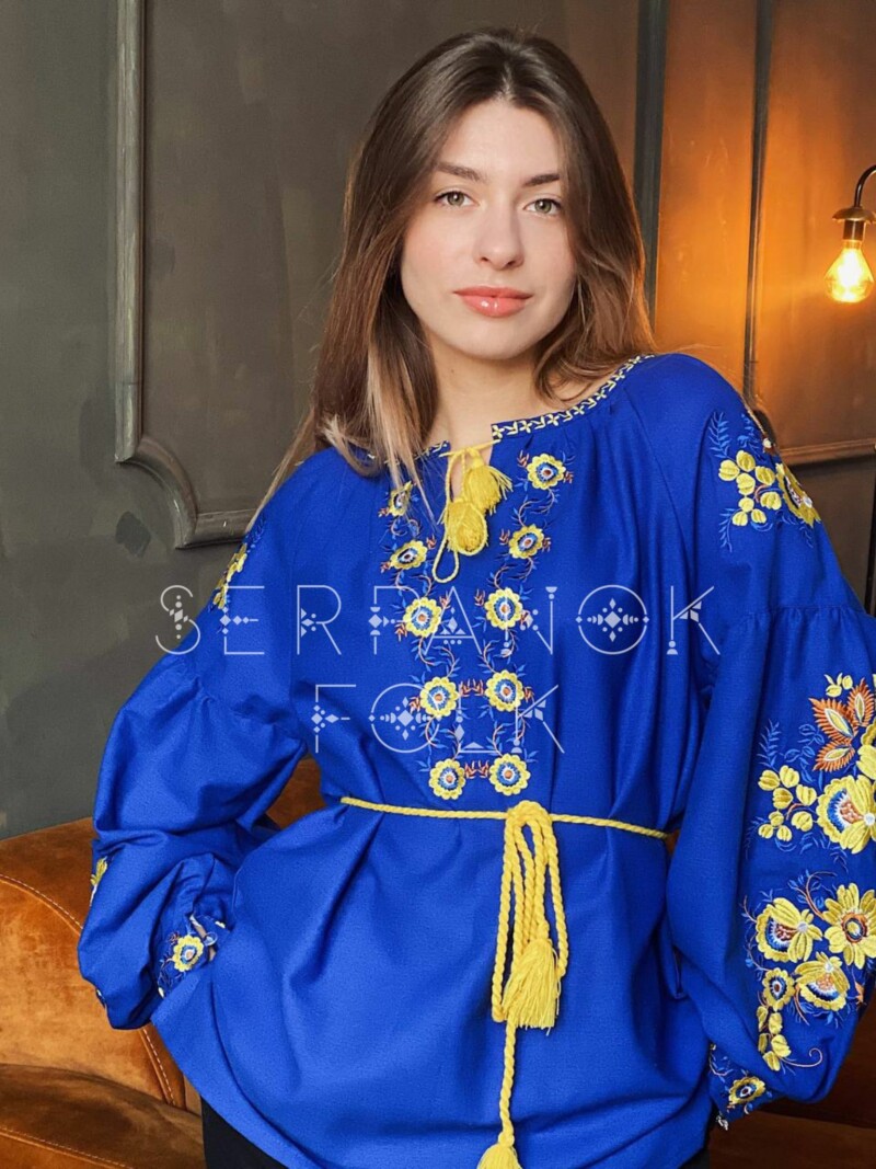Патріотична насичено синя з жовтим жіноча квіткова легка вишиванка "Стефанія" - Зображення 4