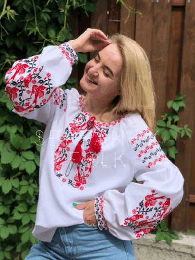 Жіноча біла вишиванка на домотканому полотні "Пташки щастя" - Зображення 3