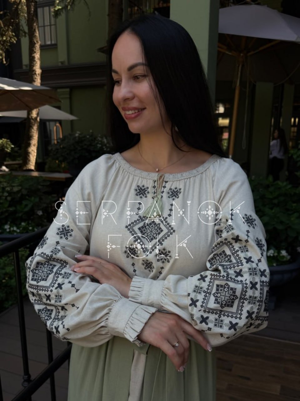Лляна вишита сукня з зеленою плахтою "Веріті" 3 Лляна вишита сукня з зеленою плахтою "Веріті" - Зображення 3